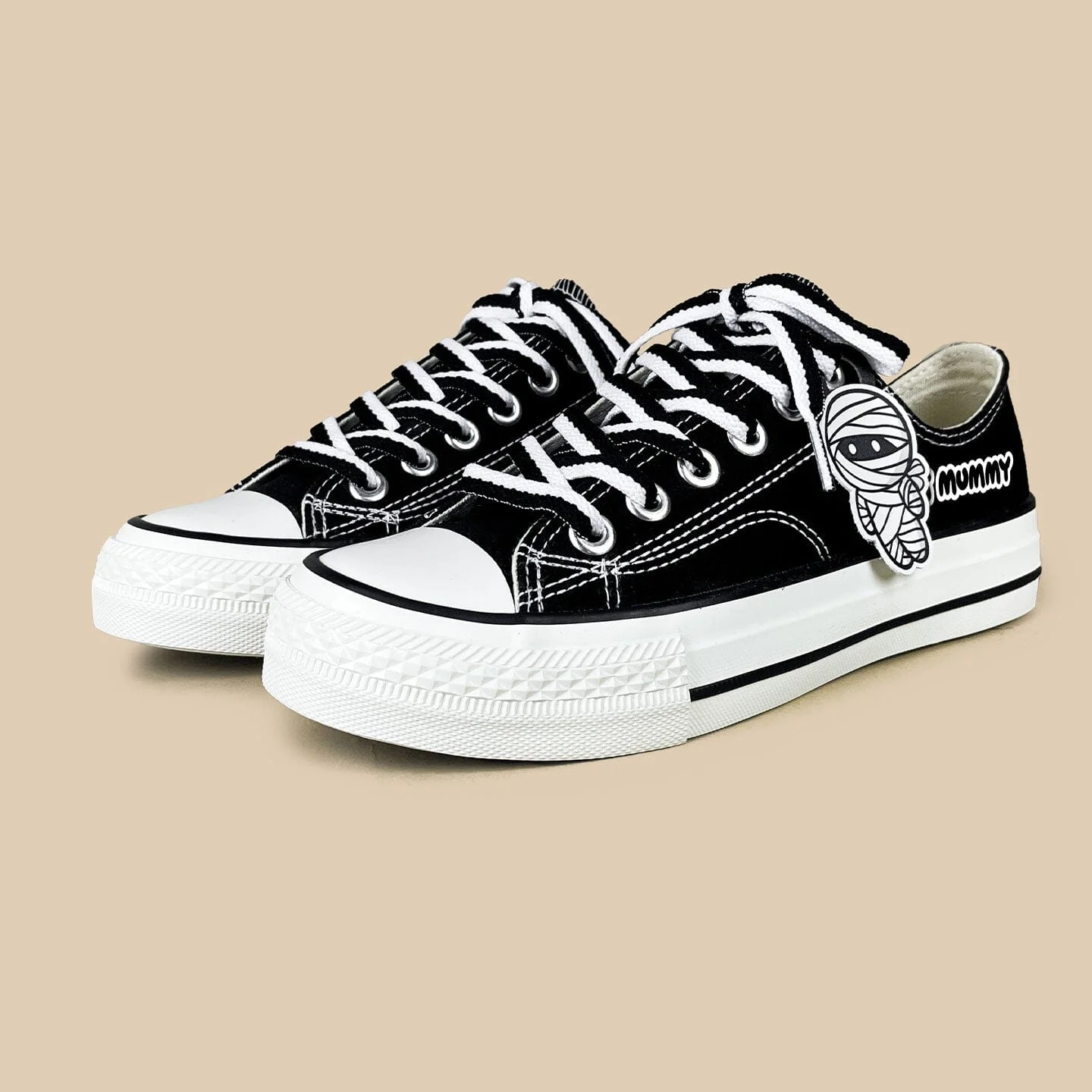 Hi Mummy Black Low Top Canvas Shoes - Unisex - Image 2