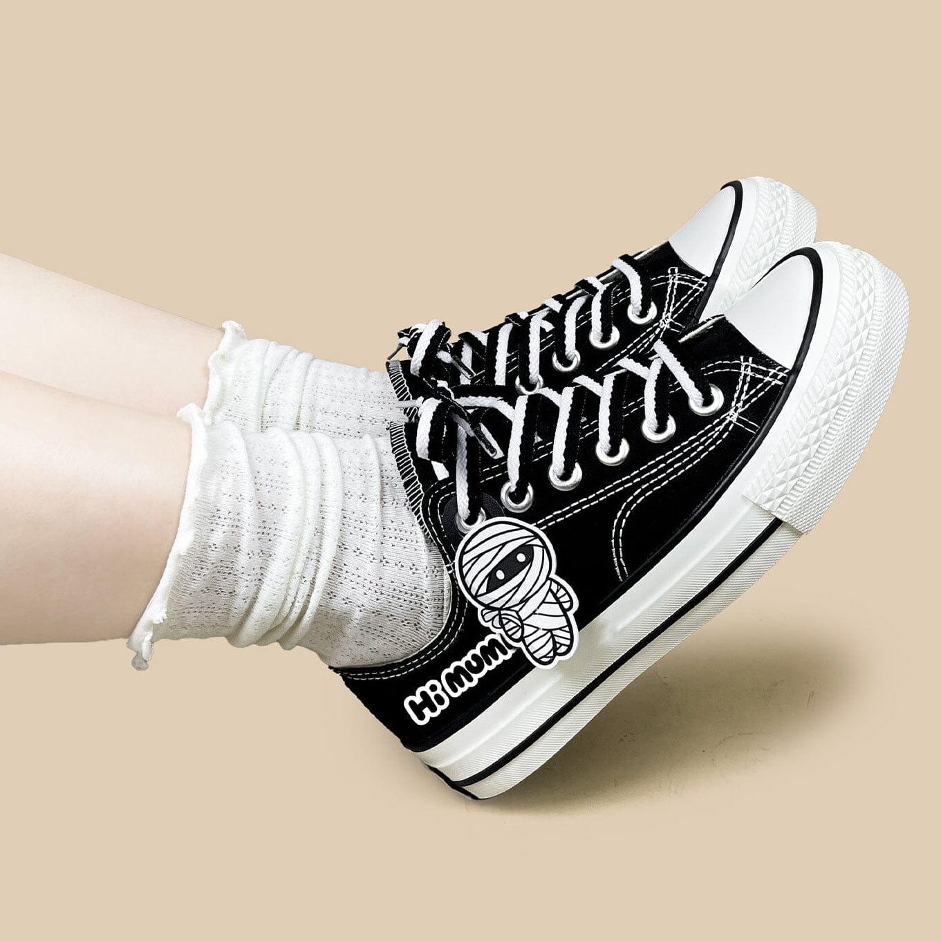 Hi Mummy Black Low Top Canvas Shoes - Unisex - Image 6