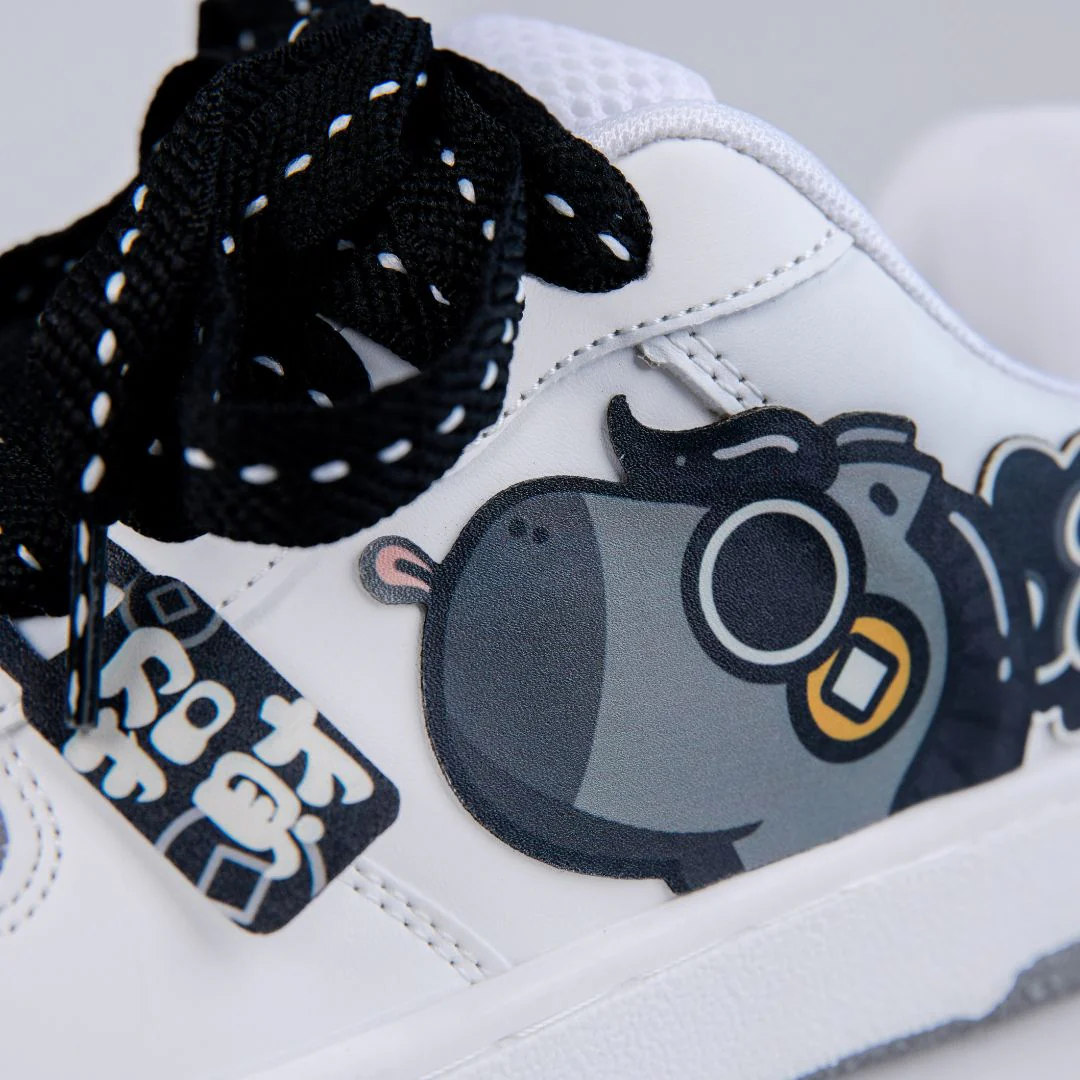 Lucky Horse Casual White Sneakers - Unisex - Image 2