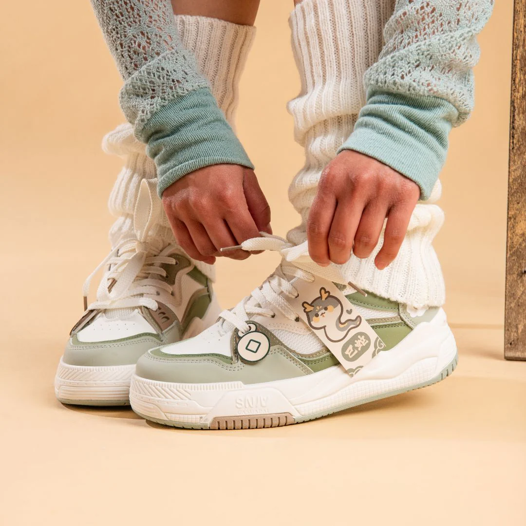 Ultra Cute Sea Snake Chunky Green Shoes - Women's - Image 6