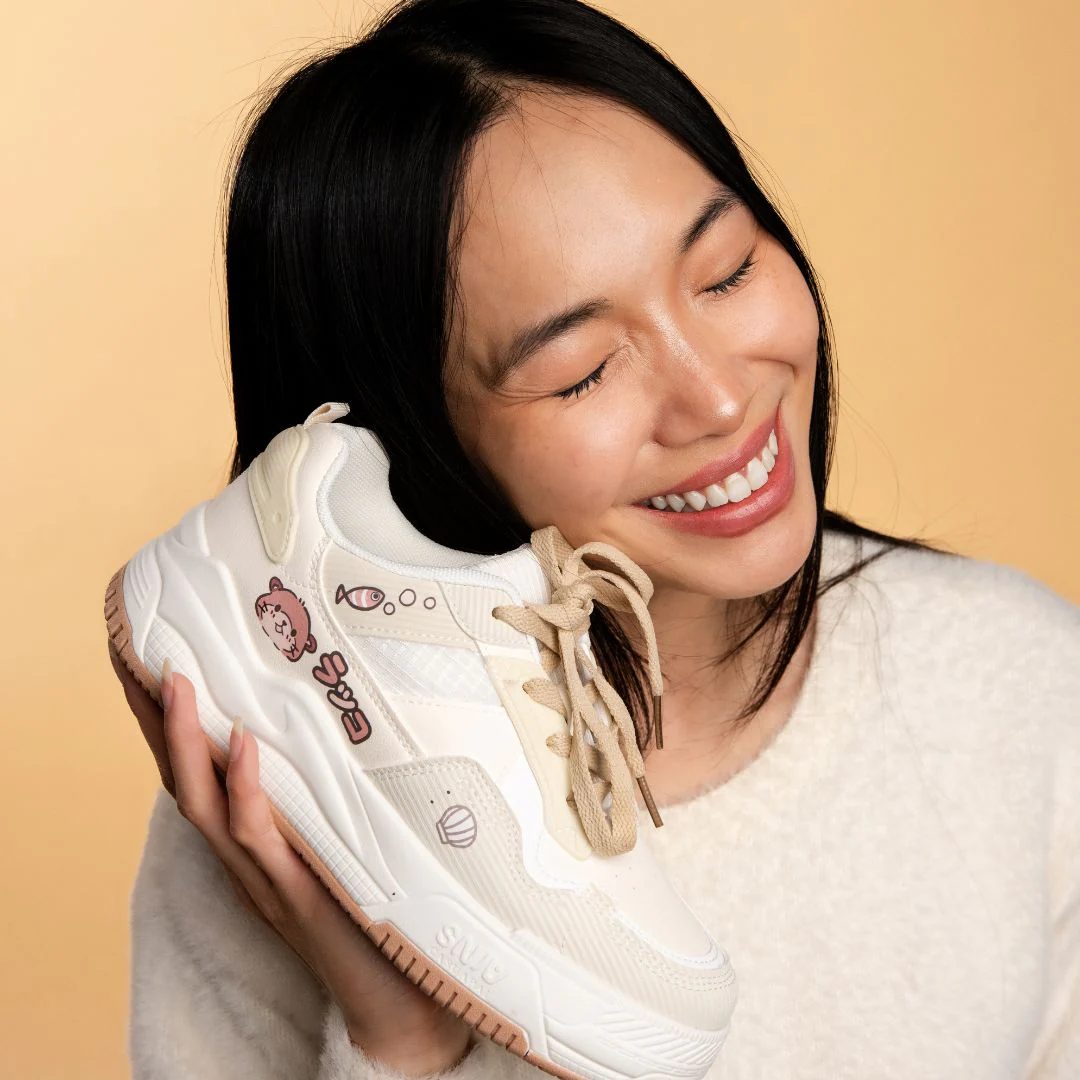 Ultra Friendly Sea Otter White Sneakers - Women's - Image 6
